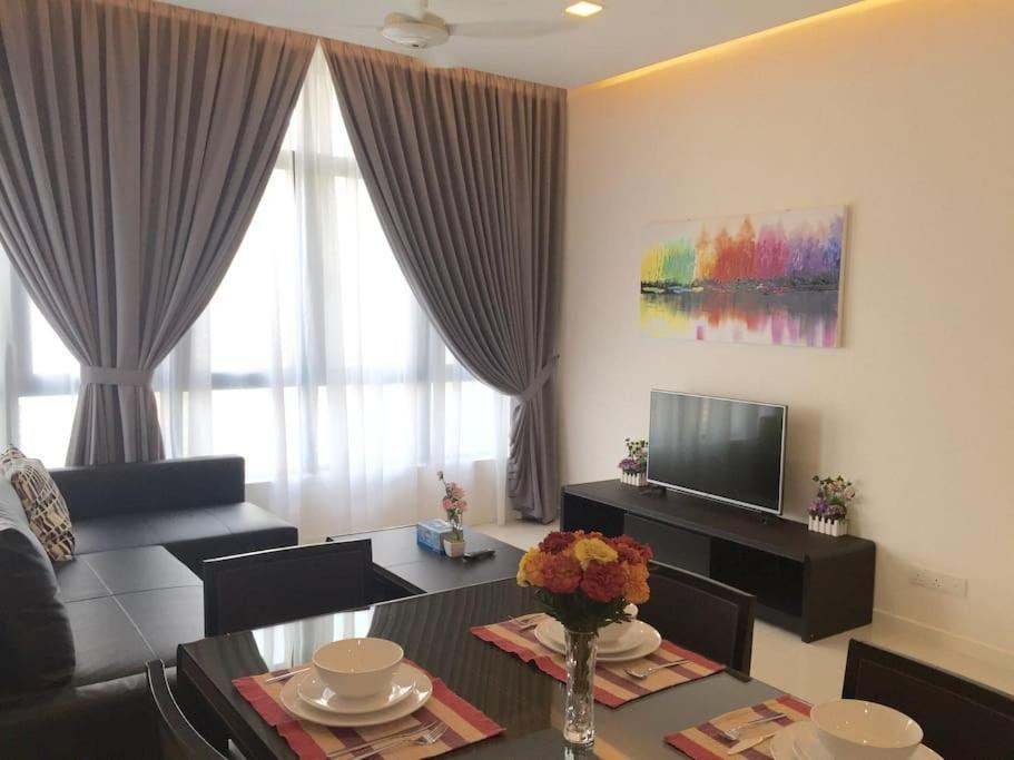 Tropicana Avenue B32-09, Petaling Jaya Extérieur photo